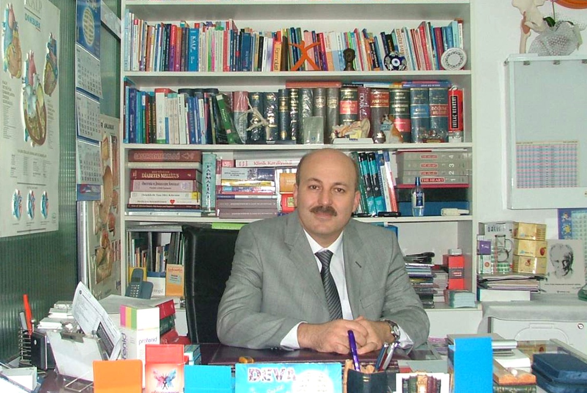 Dr İnan;"Bulaşıcı Hastalıklardan Korunmak İçin Sebze ve Meyveler Bol Suyla Yıkanarak Yenilmelidir"