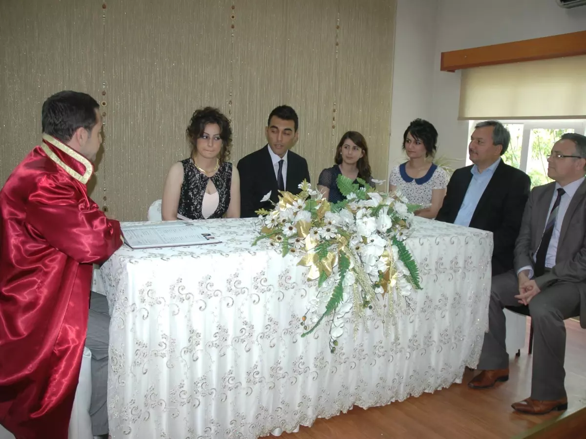 Emniyet Müdürü Yılmaz Nikah Şahiti Oldu