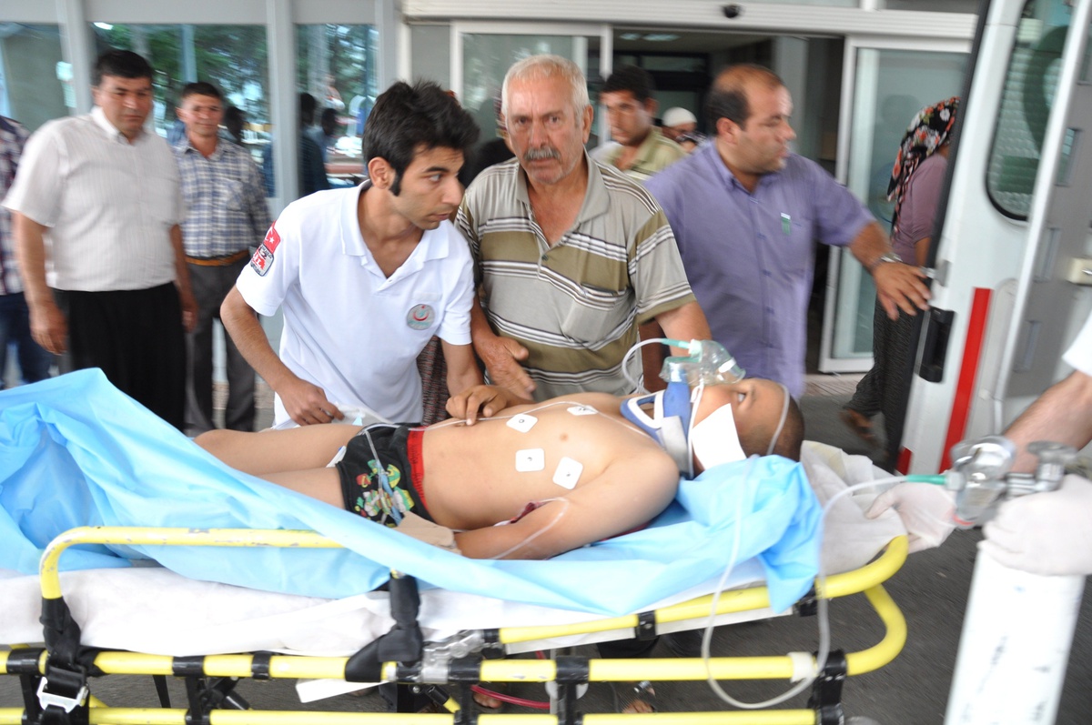 Traktörden Düşen Çocuk Ağır Yaralandı