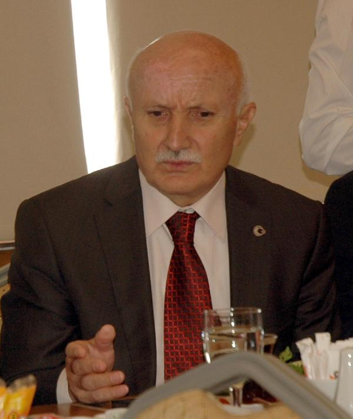 AK Partili Karayel: Arap Baharı\'na Benzetmeyin