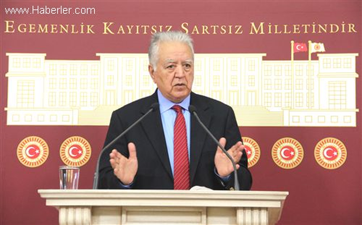 CHP\'li Loğoğlu\'nun Basın Toplantısı