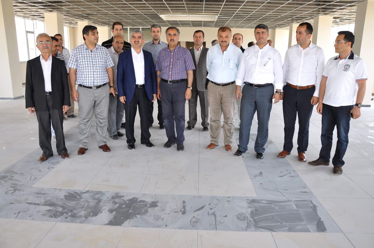 Erkek Öğrenci Yurdu İnşaatı Devam Ediyor