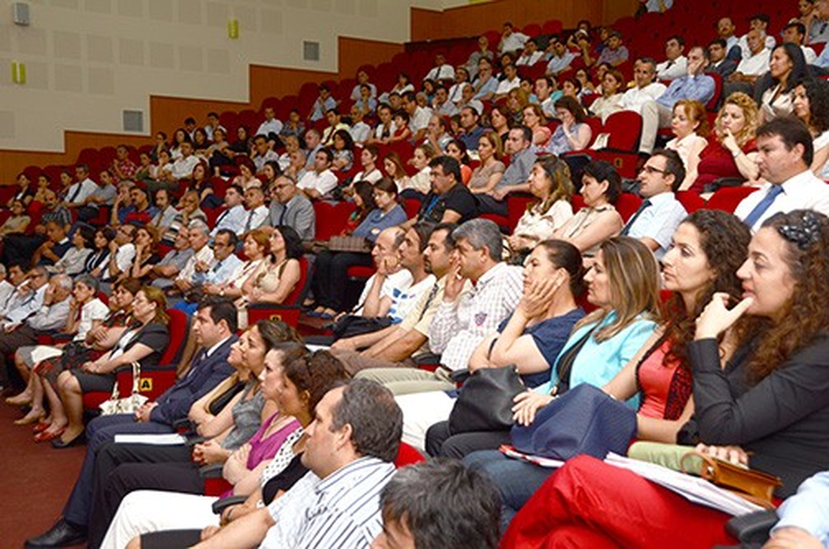 Meü\'de Kaliteye Emek Verenler Ödüllendirildi