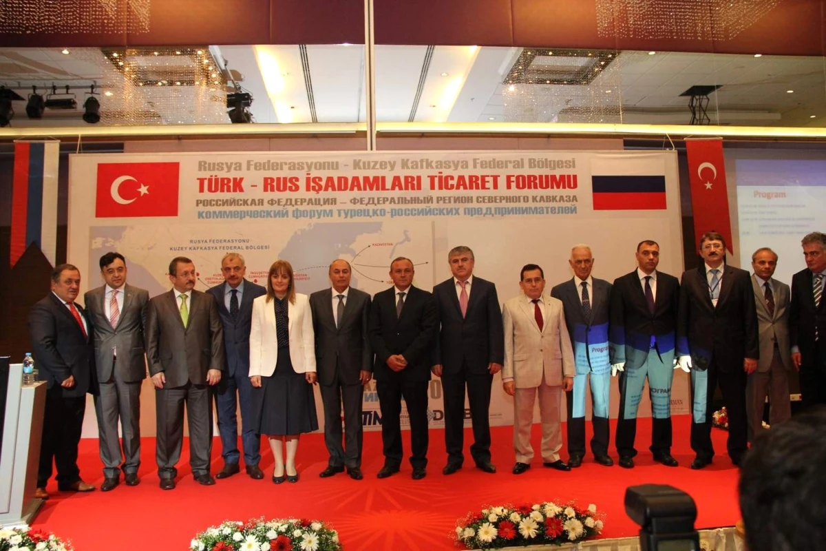 Trabzon\'da Türk- Rus İşadamları Ticaret Forumu Toplantısı