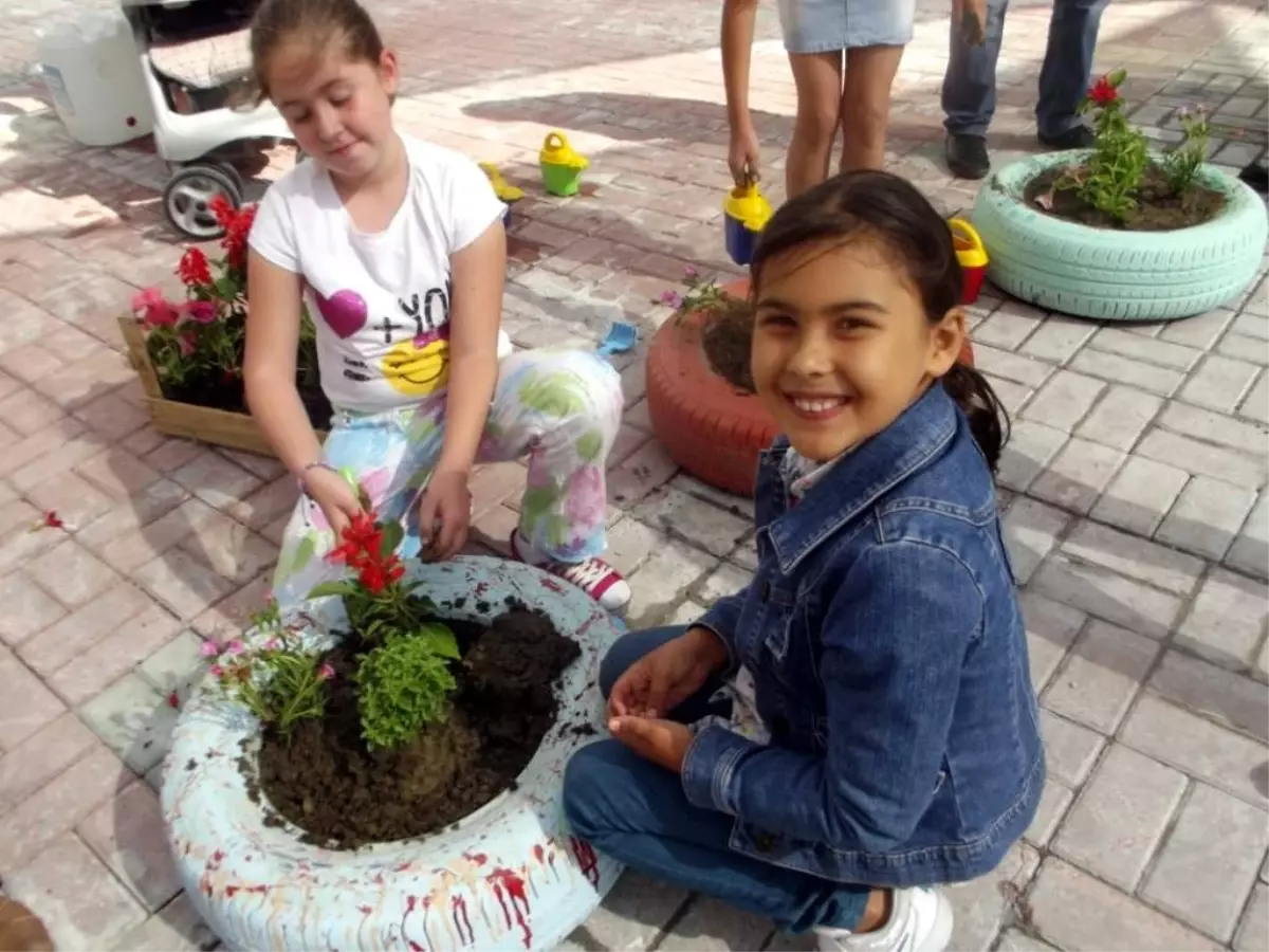 Alerjik Rinit Çocukların Park Eğlencesini Bölüyor