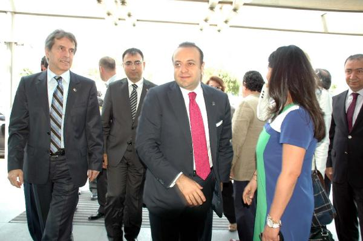Bağış: (Taksim\'deki Olaylar) Bunlar Demokrasinin Zenginlikleridir