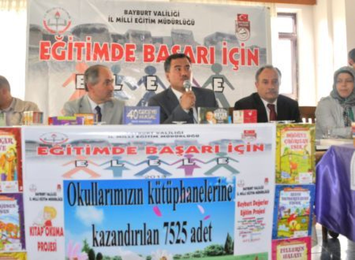Bayburt\'ta En Fazla Kitap Okuyan Öğrenciler Ödüllendirildi