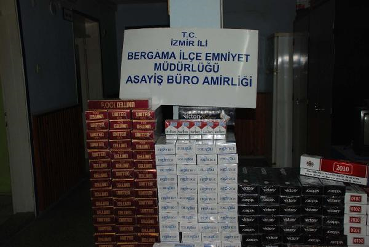 Bergama\'da 2 Bin 20 Paket Kaçak Sigara
