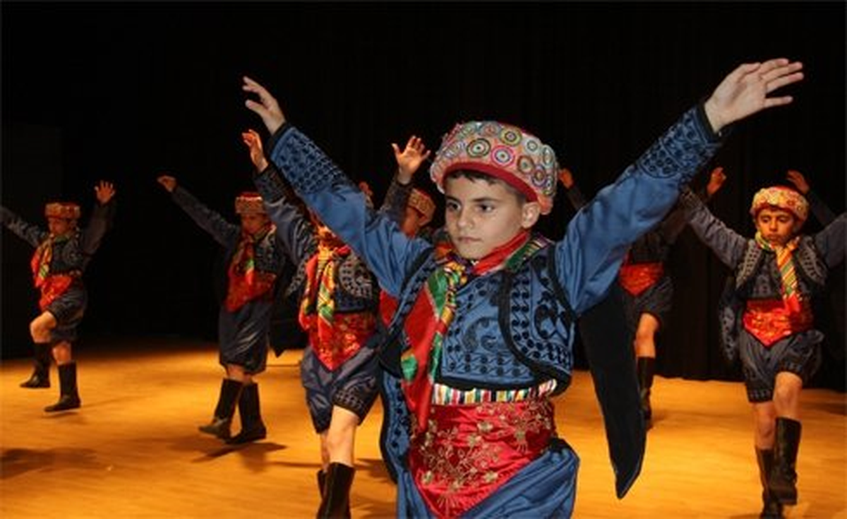 Bulgaristan 2. Folklor Dans Festivali
