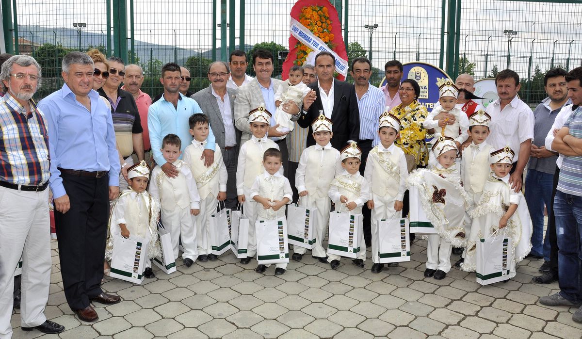 Bursa\'da Sünnet Şöleni