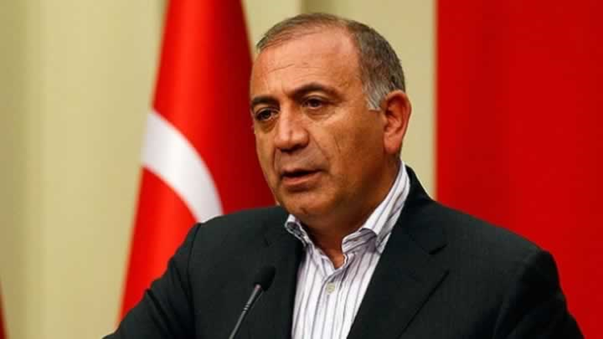 CHP\'li Vekiller, Geceyi Gezi Parkı\'nda Geçirecek