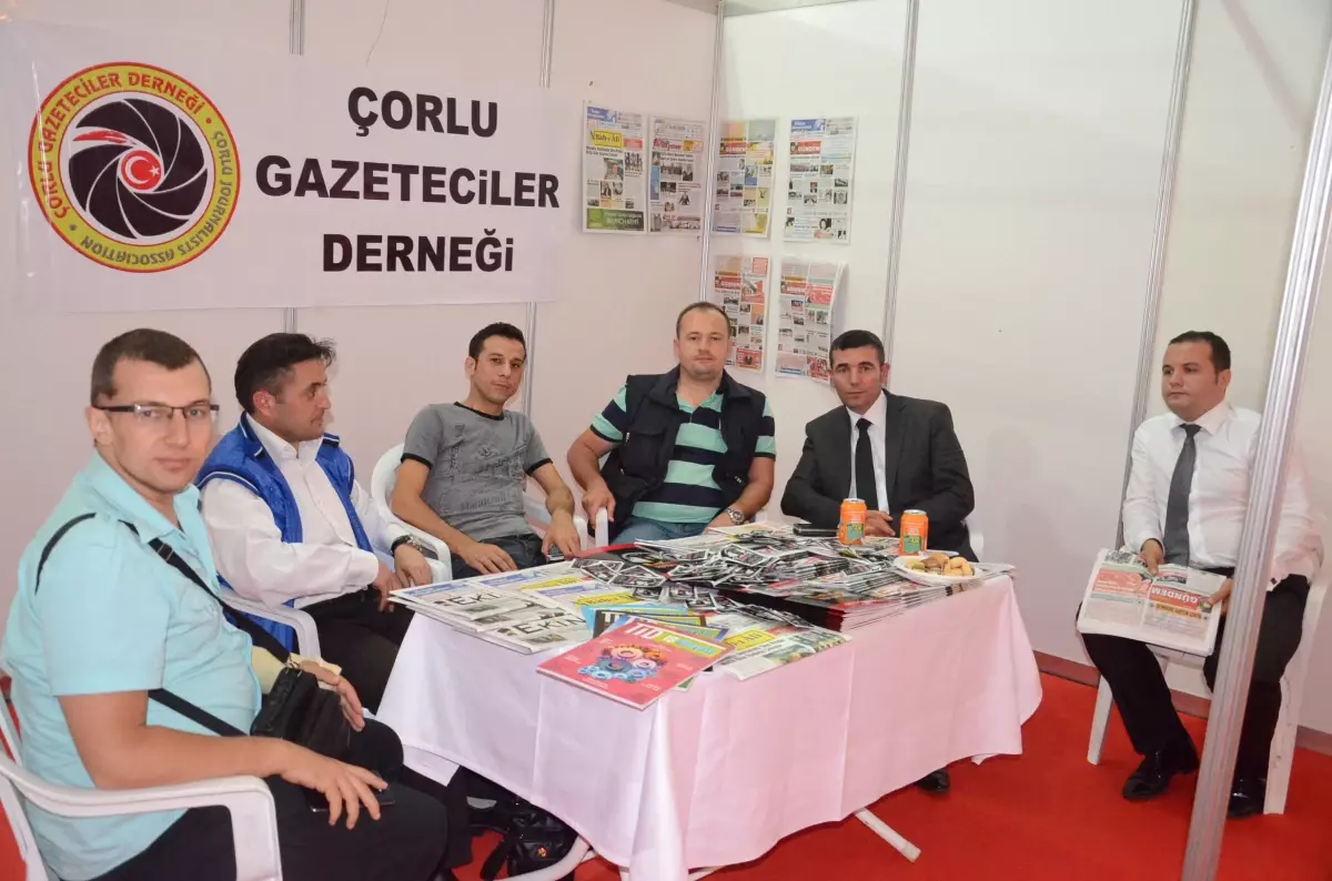 Çorlu Gazeteciler Derneği Trakif Fuarında Stand Açtı