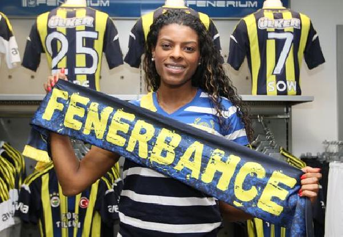 Fenerbahçe\'nin Yeni Transferi Garay İstanbul\'da