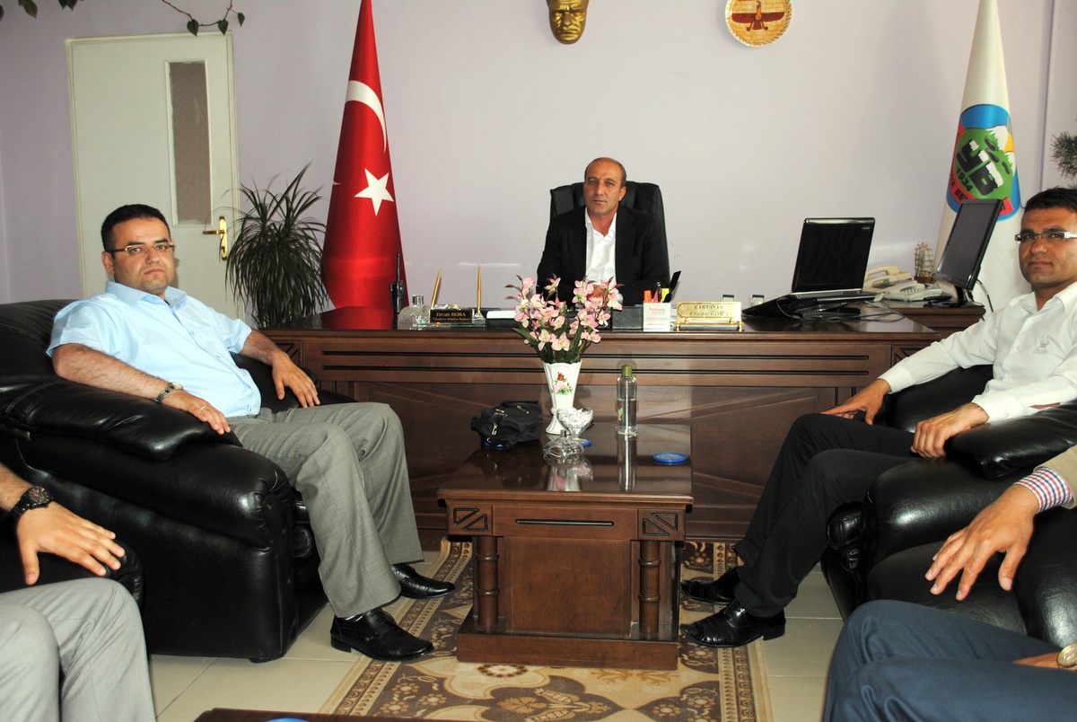 İşkur Yüksekova'da Bir Takım Ziyaretlerde Bulundu