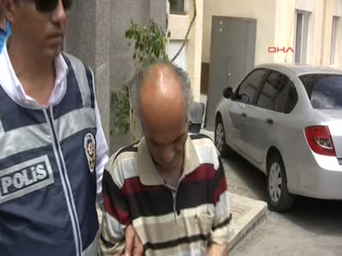 İzmir Öldürdüğü Eşinin Yanına Kefen Parası Bırakan Şüpheli Tutuklandı Öldürdüğü Eşinin Yanına Kefen...