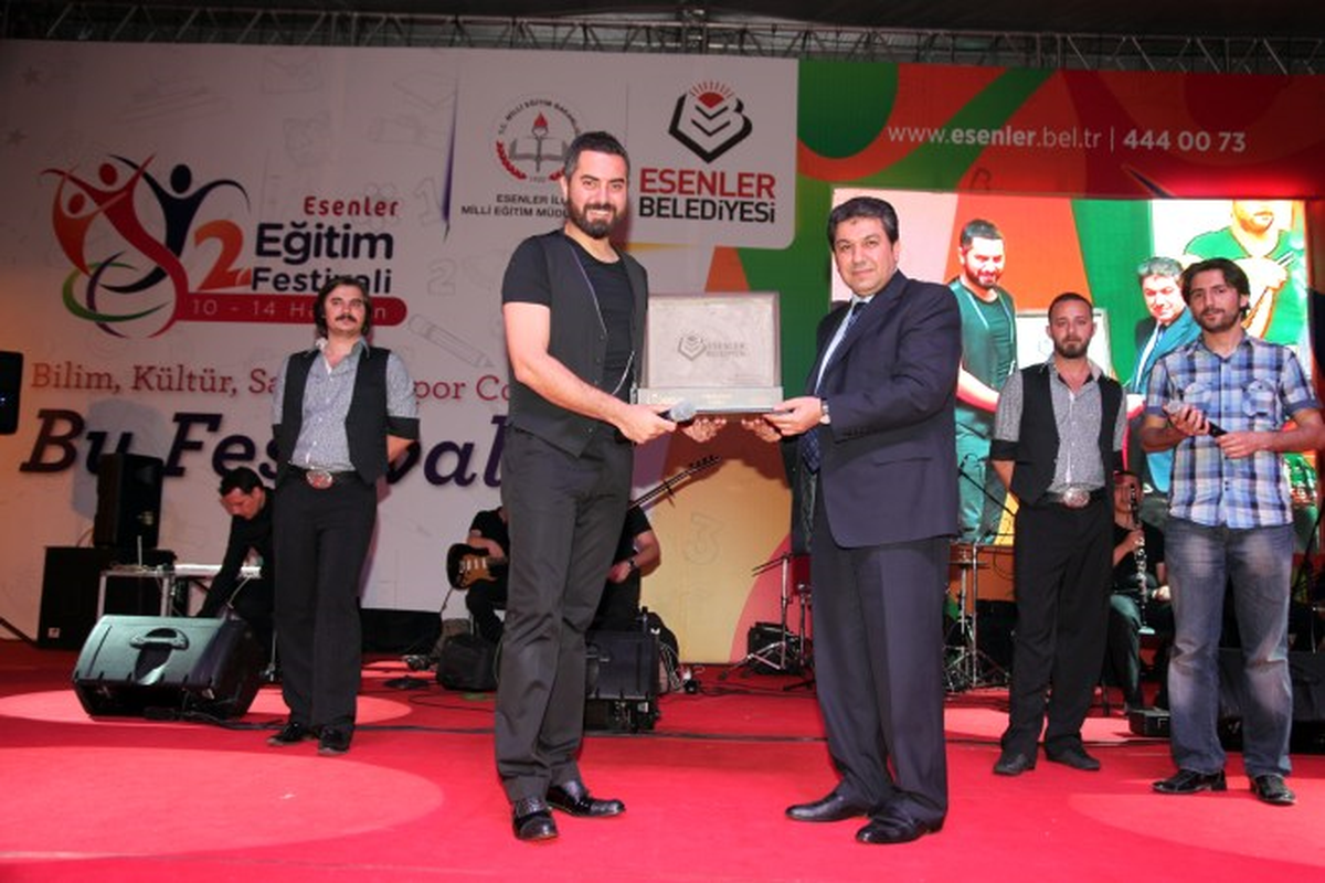Komşudan Dev Konser