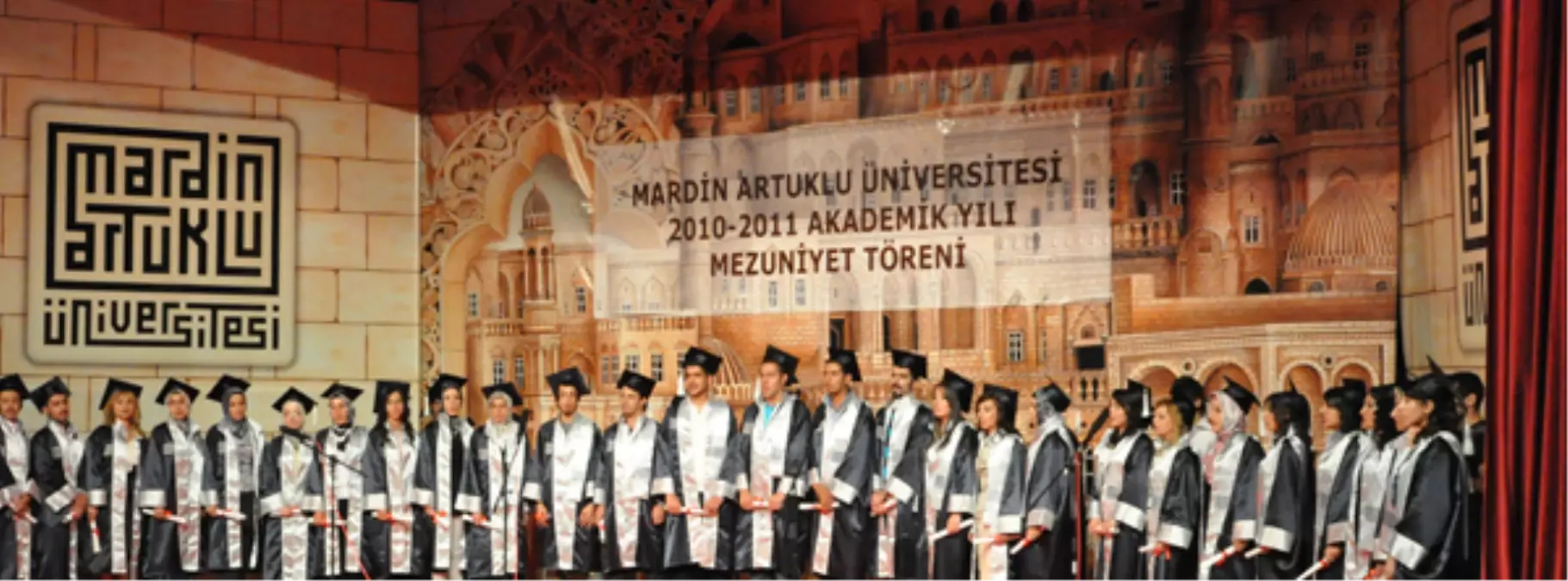 Mardin Artuklu Üniversitesi'nden Mezuniyet Töreni