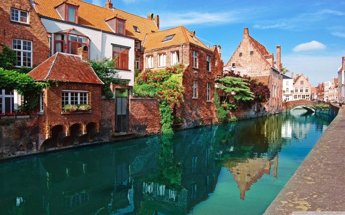 ODEON Tours\'tan Benelux-Paris Turu