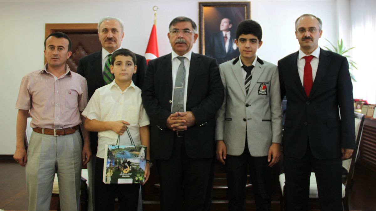 Öğrenci İbrahim Yiğit\'ten, Vali Yılmaz\'a Ziyaret