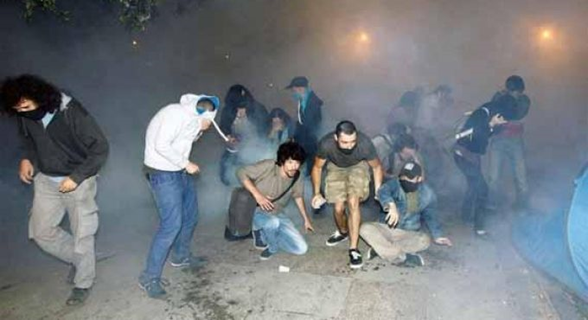 Polis Gezi Parkı\'ndan Çıktı
