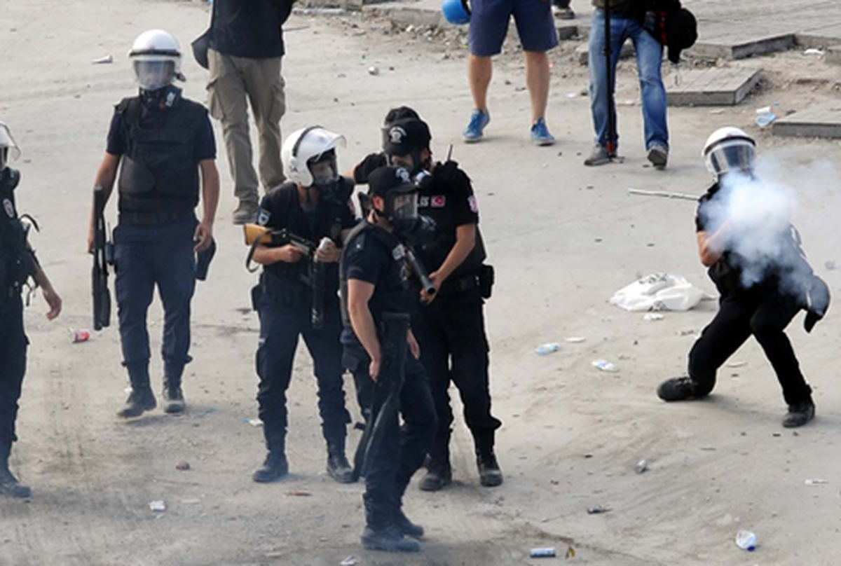 Taksim\'e "Kahvaltı" Operasyonu