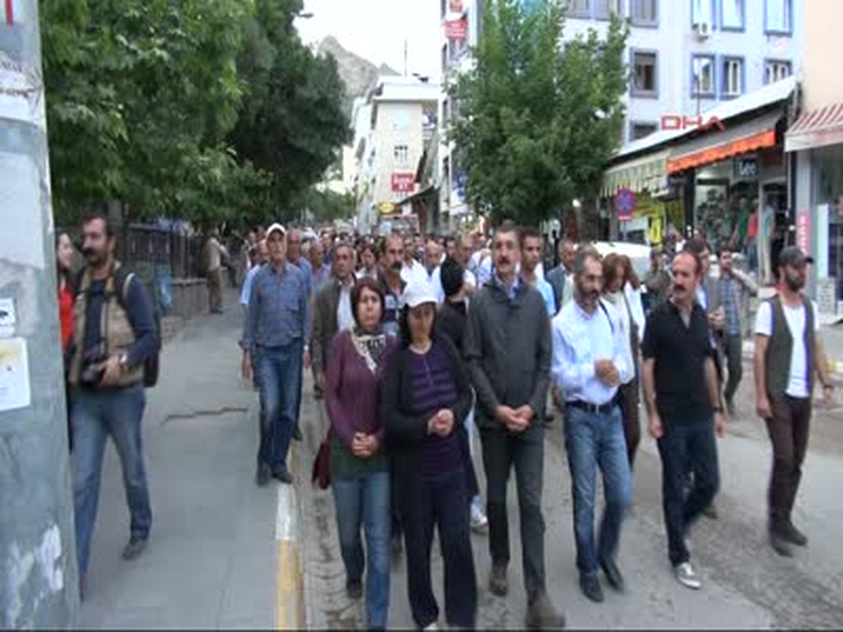 Tunceli, Işık Söndürüp, Tava Tencere Çalacak