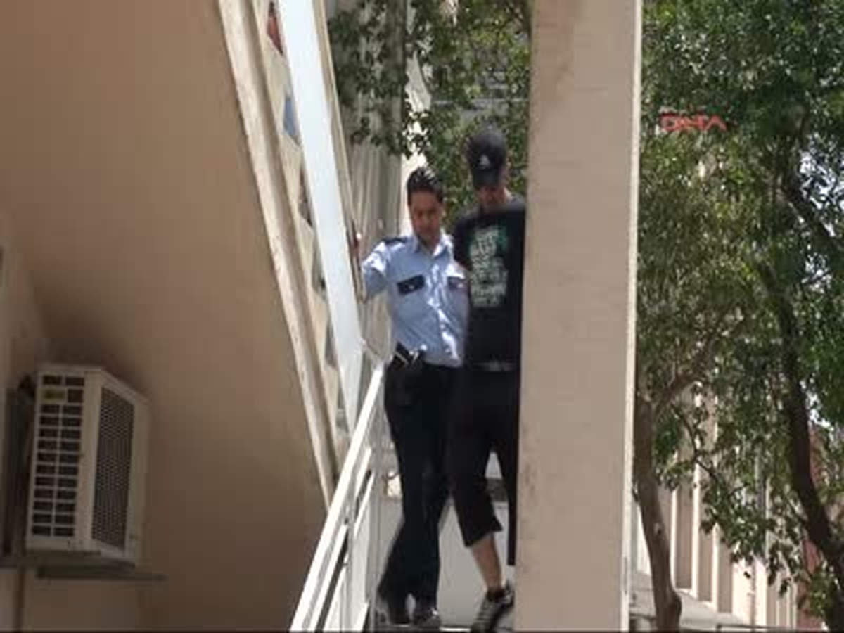 Adana Macera Olsun Diye Belediye Otobüsünü Yolcularla Birlikte Kaçırdı Macera Olsun Diye Belediye...