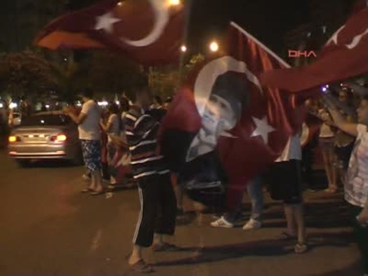 Aileboyu Eylemciler "Adana Polisi Yürüyüşçülere Karışmadı" Haberine Ek
