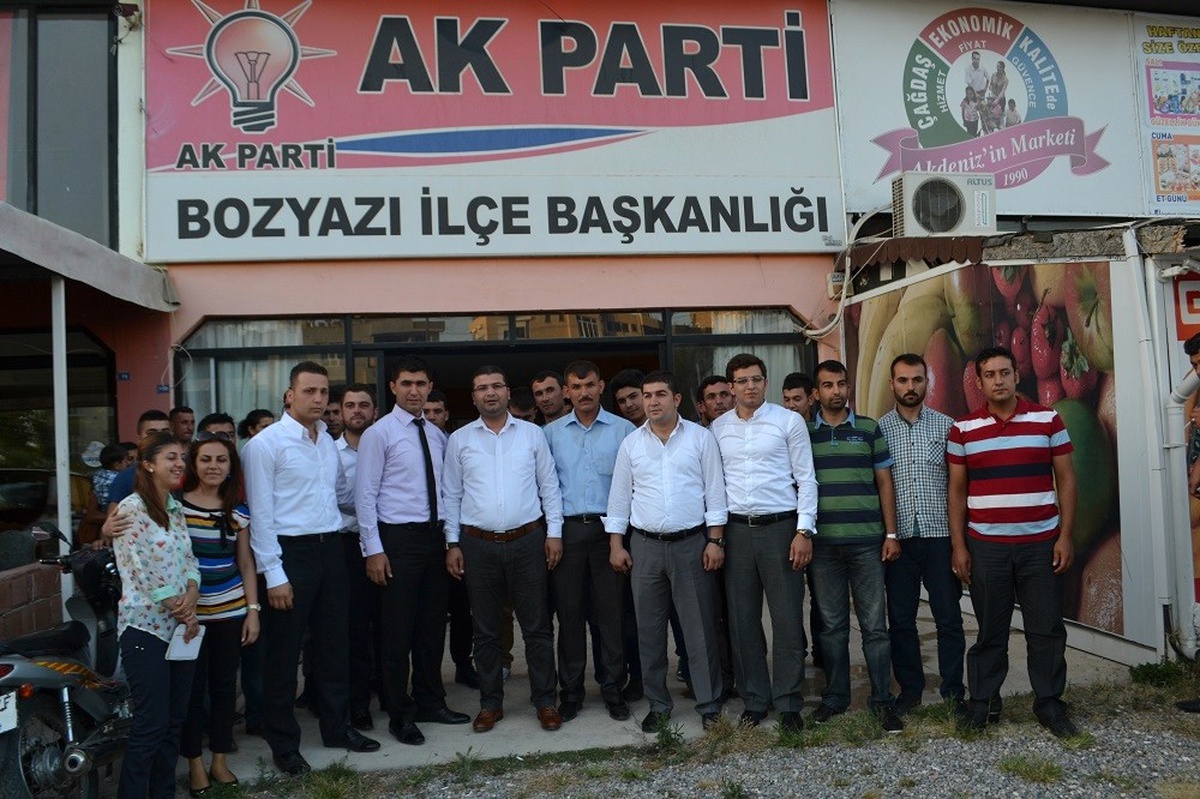 AK Parti Bozyazı İlçe Gençlik Kollarında Görev Değişimi