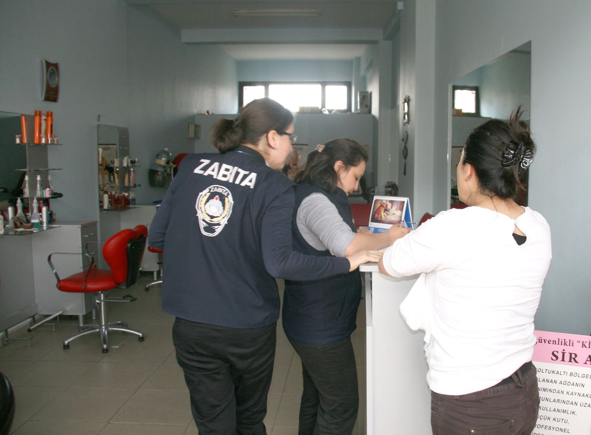 Bozüyük'te Bayan Kuaförlerine Denetim
