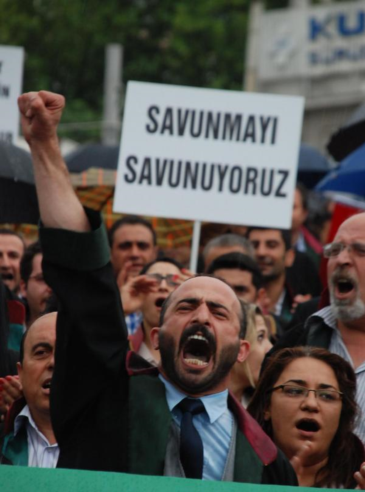Bursa\'da Avukatlardan \'Çağlayan\' Protestosu