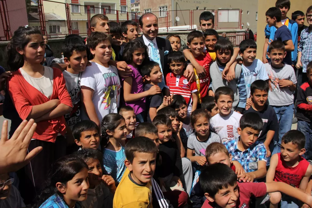 Büyükşehir Belediyesi Toplum Merkezinde Engelli Vatandaşlara 10 Adet Akülü Sandalye Dağıtıldı