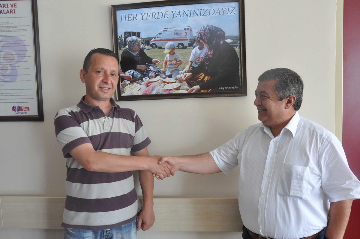 Çektiği Fotoğrafı Hastane Duvarına Astılar