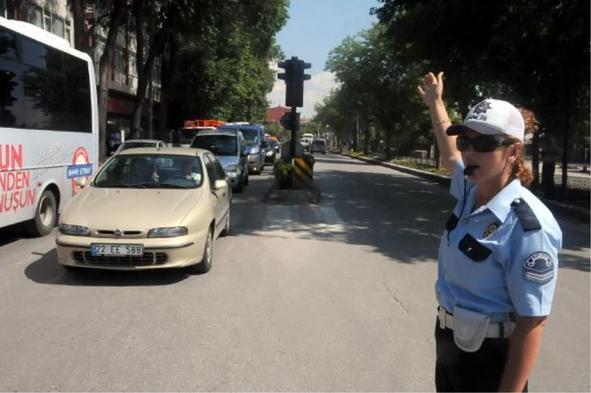 Edirne Trafiği Kadın Polislere Emanet