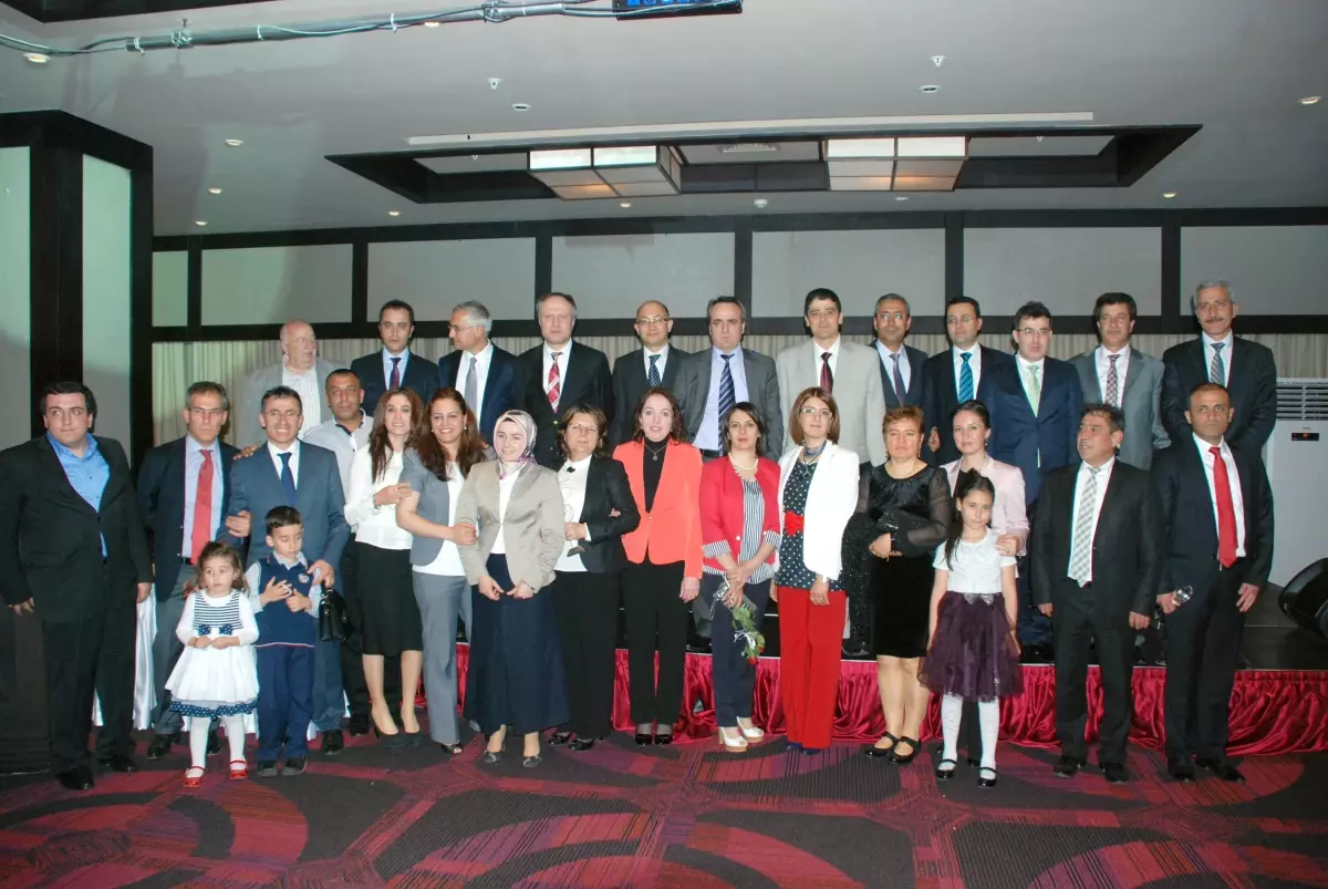 Erzurum'da Tayini Çıkan Hâkim ve Savcılara Veda Yemeği