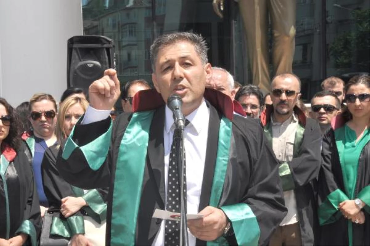 Eskişehir Barosu\'ndan İstanbul\'da Avukatların Gözaltına Alınmalarına Tepki