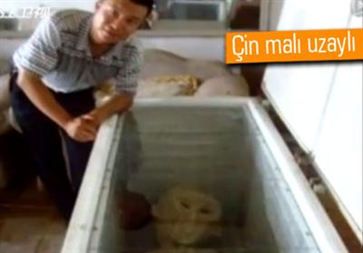 Evinin Buzdolabında Uzaylı Saklayan Çinli
