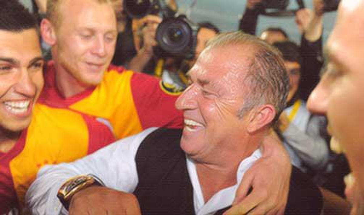 Fatih Terim\'e Başarı Beratı Verildi
