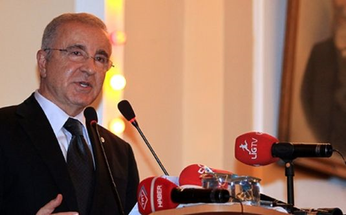 Galatasaray Kulübü Başkanı Aysal."Hiçbir Arkadaşımın Emeğine Saygısızlık ve Vefasızlık Yapmak...