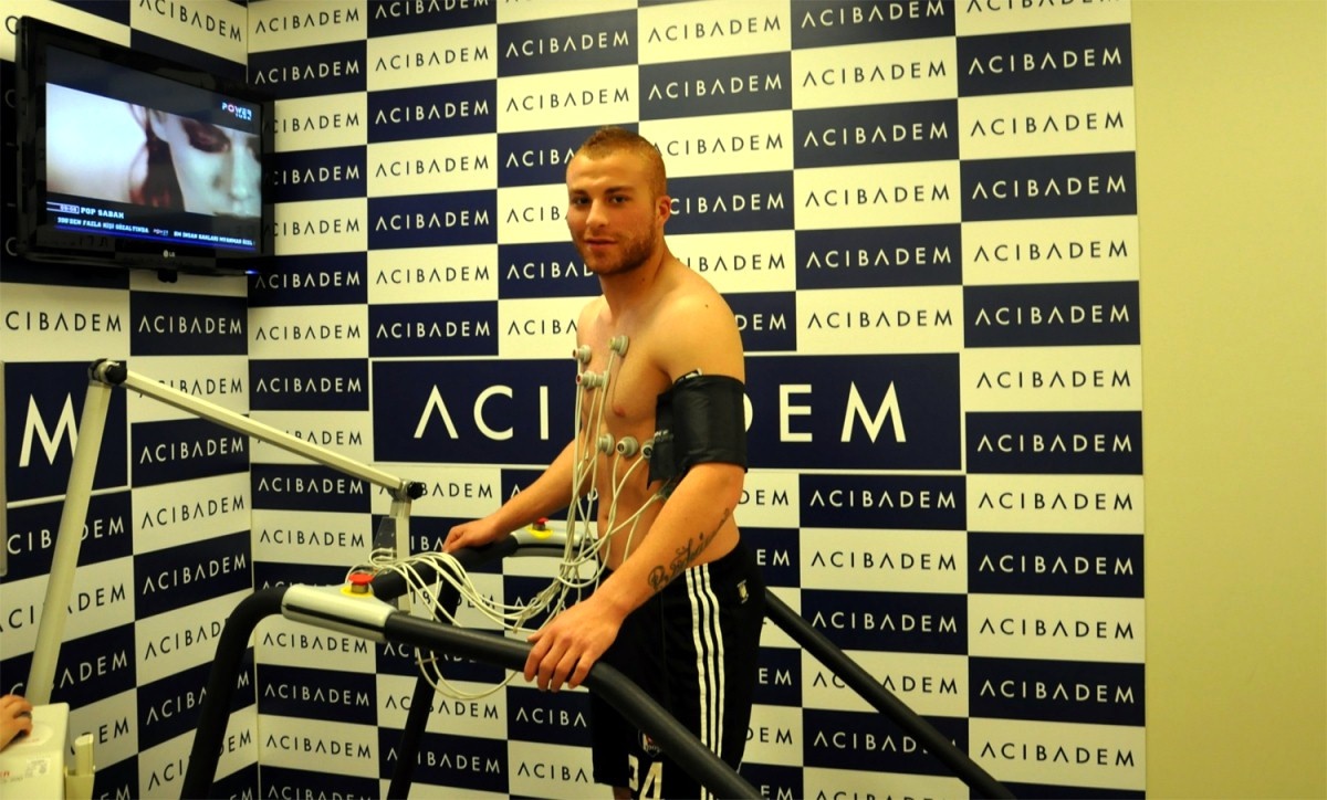 Gökhan Töre Sağlık Kontrolünden Geçti