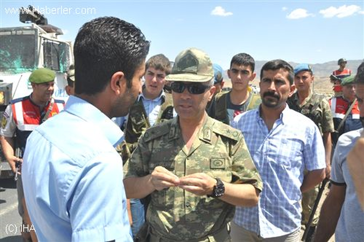 Habur Sınır Kapısı'ndaki Taksici Eylemi