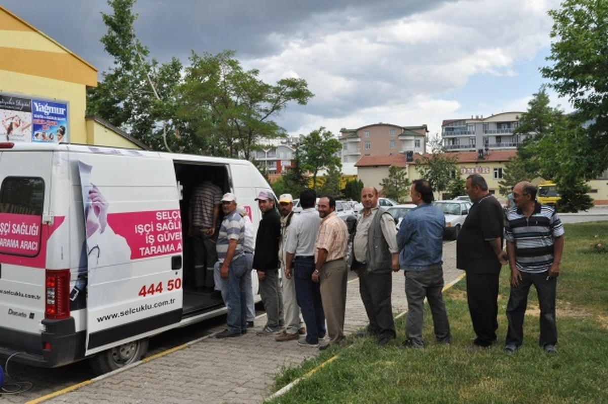 İşçiler Sağlık Taramasından Geçirildi