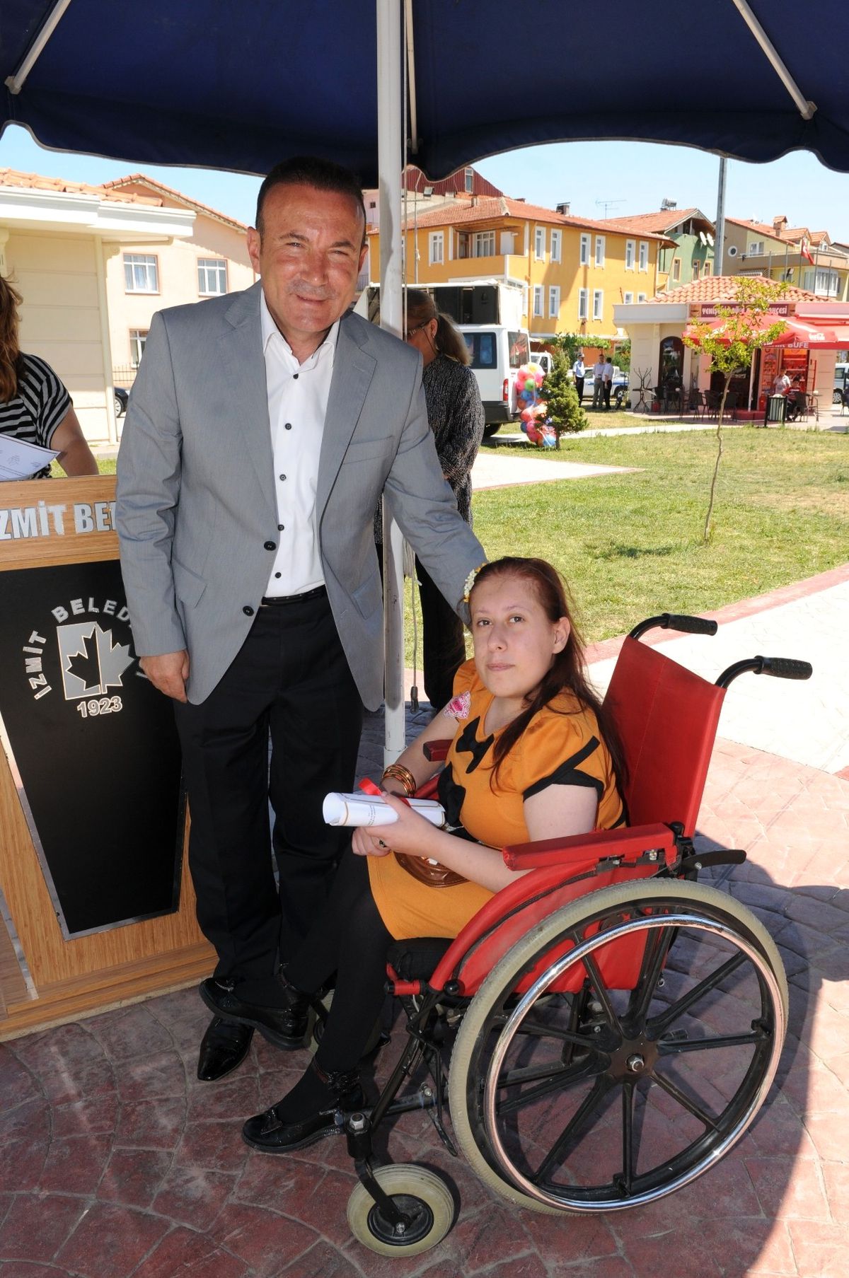 İZMEK\'ten 4 Yılda 40 Bin Kişi Mezun Oldu