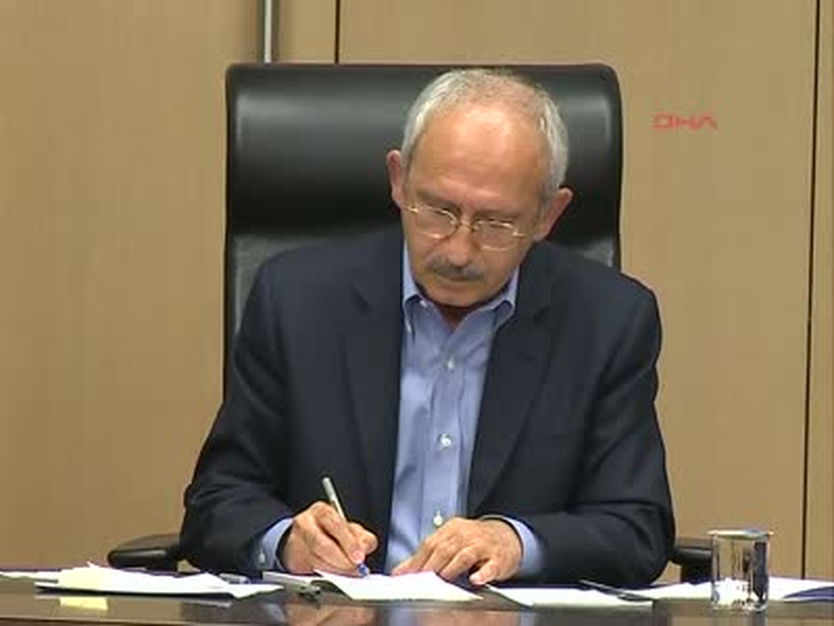 Kılıçdaroğlu: Cumhurbaşkanı, Bu Kritik Süreçte Liderler Zirvesi Çağrısı Yapmalıdır"