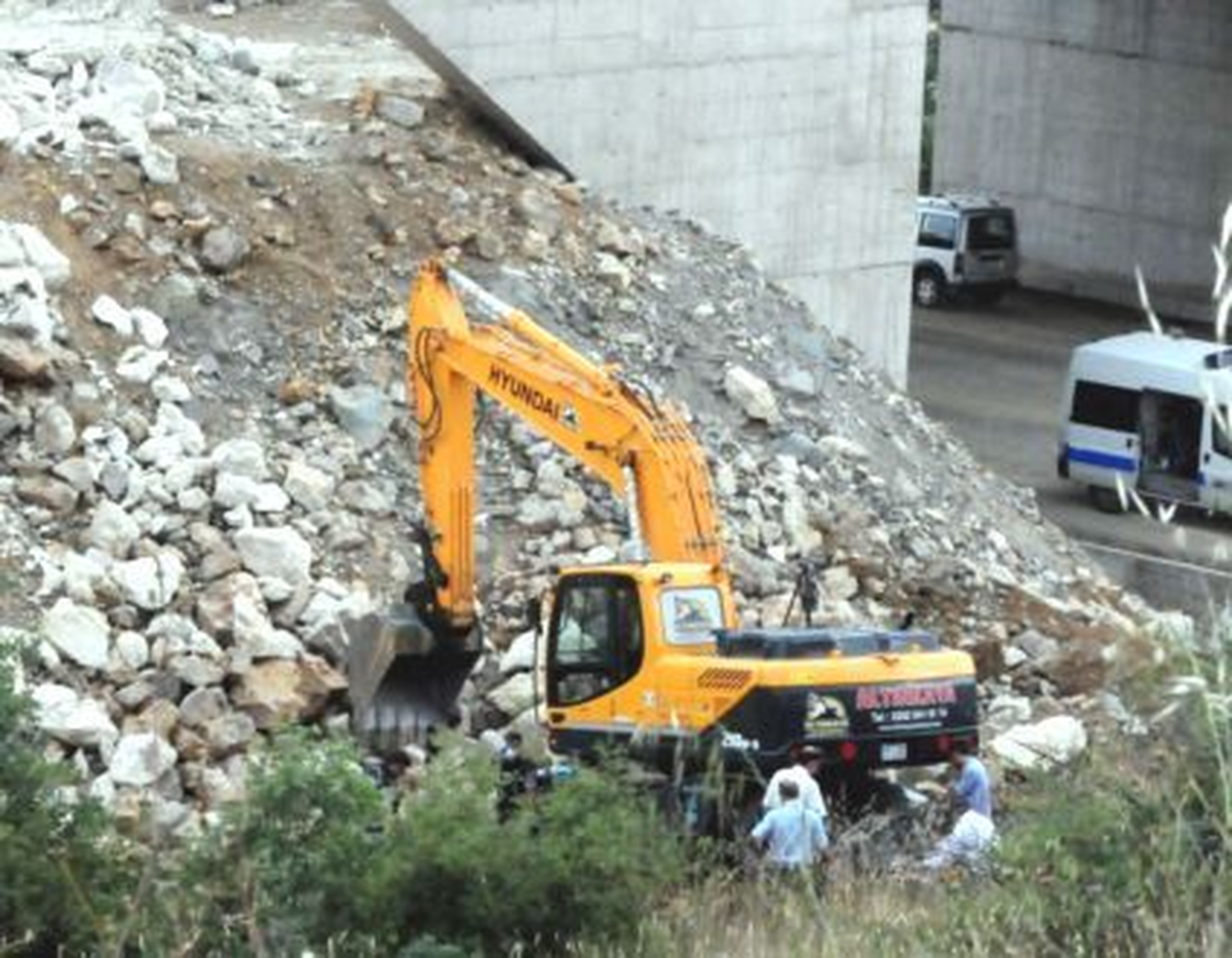 Kocaeli'de İnşaat Alanında Erkek Cesedi Bulundu