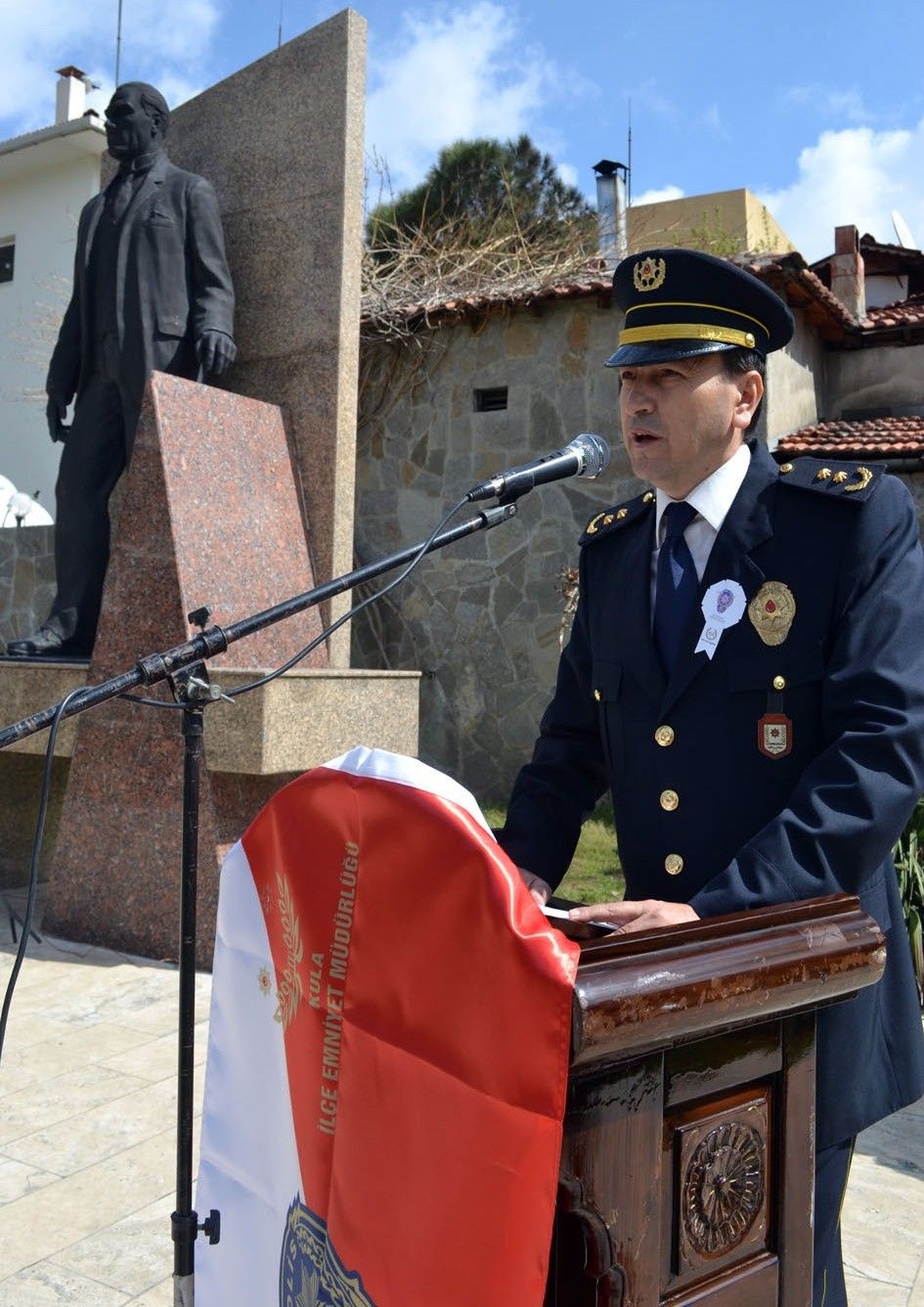 Kula İlçe Emniyet Müdürü Kalp Krizi Geçirdi
