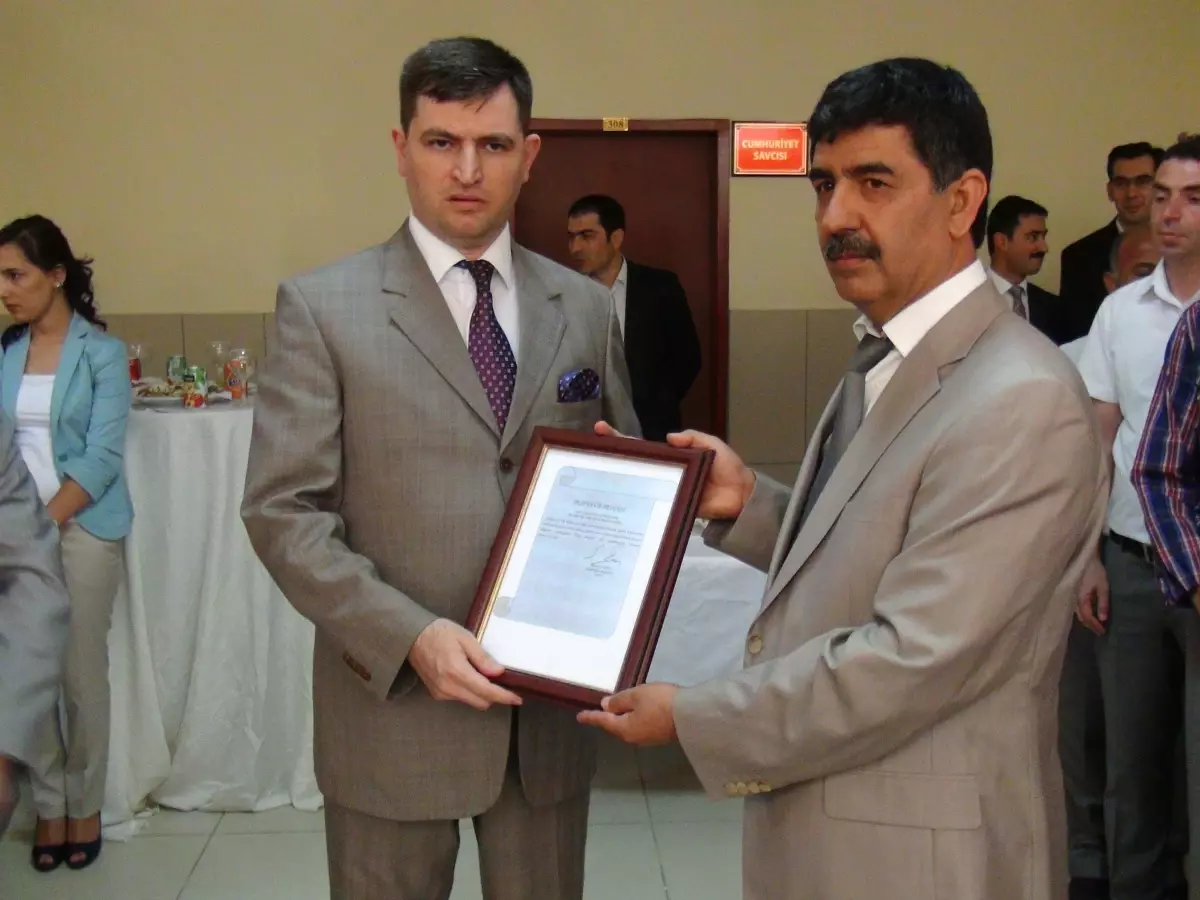 Mahkumlardan Resim Sergisi