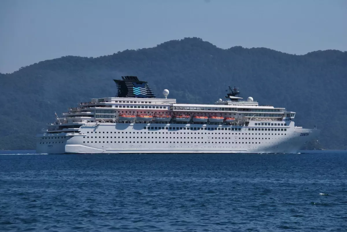Marmaris'e Dev Konuk