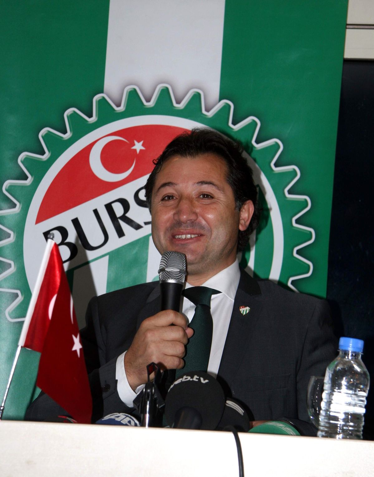 Mesut Mestan: "Şeffaf Bir Yönetim Düşünüyoruz"