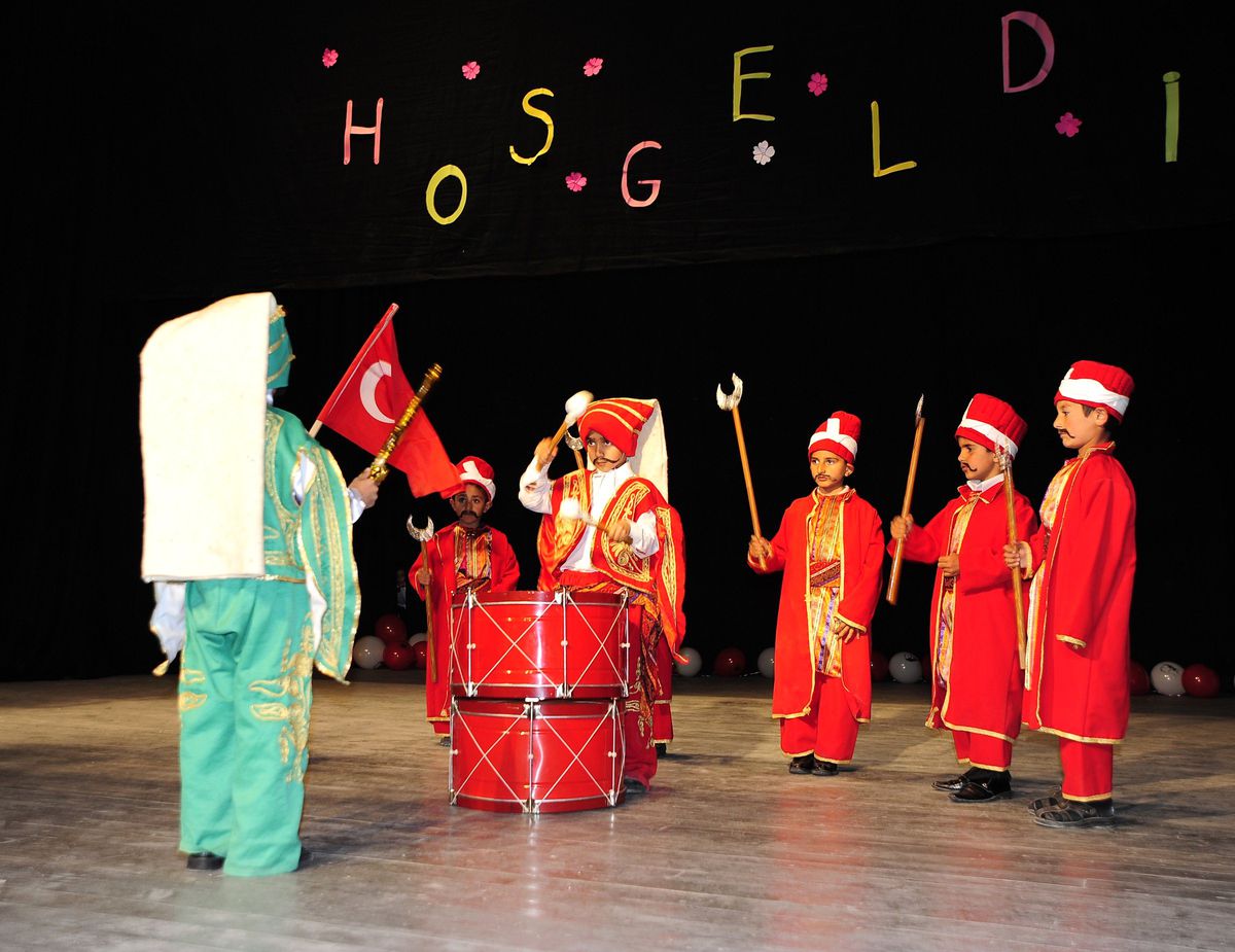 Miniklerin "Okuma Şenliği" Renkli Görüntüler Oluşturdu